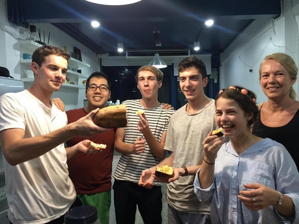 Local Time Bangkok Hostel&Cafe Exterior foto